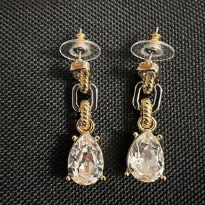 Two tone hanging earring